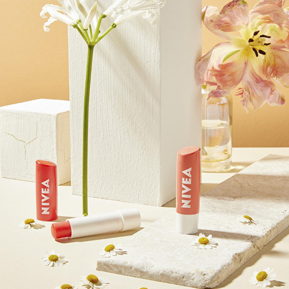 Nivea Lip Care Balm - 24 Hour Moisturizing Shimmering Lip Balm - view 6