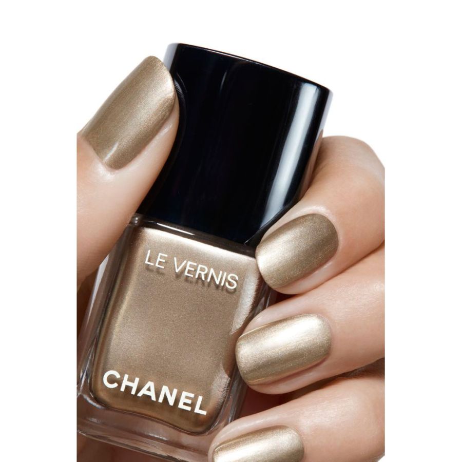 Chanel Le Vernis Longwear Nail Colour for High-Shine Finish 13ml