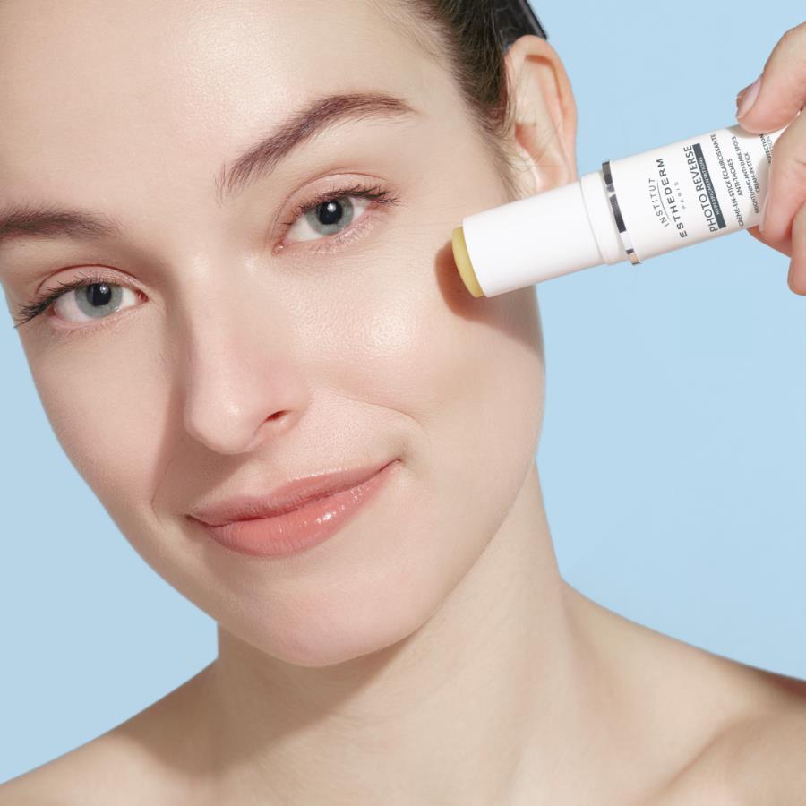 Esthederm Institut Photo Reverse Stick SPF 50+ Sunscreen - Anti-Dark Spot, Portable Sun Protection for Sensitive Skin Esthederm Photo Reverse Stick SPF 50+ - Anti-Dark Spot Sunscreen sunscreen stick, SPF 50+, anti-dark spot, portable sun protection, sensitive skin friendly, hyperpigmentation treatment, even skin tone, sun care, skincare, cosmetic, dermatological, facial care, sunblock, UV protection, skin brightening, dark spot correction, skin discoloration, Esthederm, Institut Esthederm