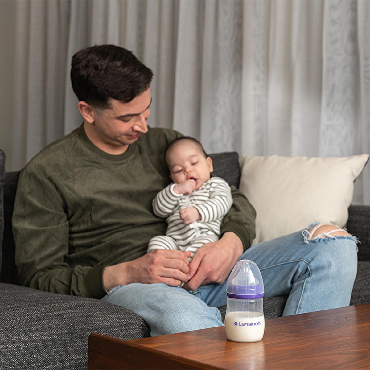 Lansinoh BPA Free Baby Bottle with NaturalWave Nipple - 160ml, Supports Easy Breastfeeding Transition Lansinoh BPA Free Baby Bottle - Safe & Easy Transition BPA free baby bottle, Baby feeding bottle, NaturalWave nipple, Safe baby products, Breastfeeding support, Lansinoh, Baby bottle 160ml, New mom essentials, Baby feeding solutions