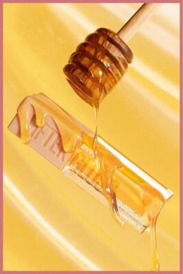 Maybelline Lifter Gloss: Honey Maple Hydrating Lip Gloss - Natural Warm Tone, Plumping Hyaluronic Acid Shine, Non-Sticky Formula Maybelline Lifter Gloss: Honey Maple Lip Gloss - Hydrating Shine lip gloss, moisturizing lip gloss, honey maple lip gloss, hyaluronic acid lip gloss, non-sticky lip gloss, warm tone lip gloss, Maybelline lip gloss, plumping lip gloss, hydrating lip gloss, natural lip gloss, lip care, beauty, cosmetics, shimmer, shine, honey maple, hyaluronic acid, moisturizing, non-sticky, warm to