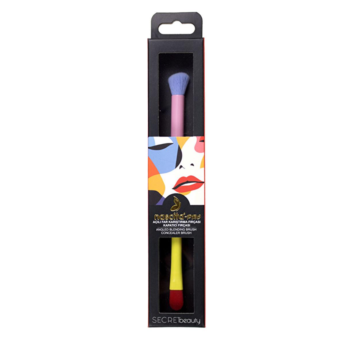 Nascita Angled Makeup Brush for Eyeshadow and Concealer - High-Quality Bristles, Precise Application Nascita Angled Makeup Brush - Precise Eyeshadow & Concealer makeup brush, eyeshadow brush, concealer brush, angled makeup brush, Nascita beauty products, beauty enthusiasts, makeup artists, high-quality bristles, precise application, durable construction, cosmetic brush, makeup tools, beauty products