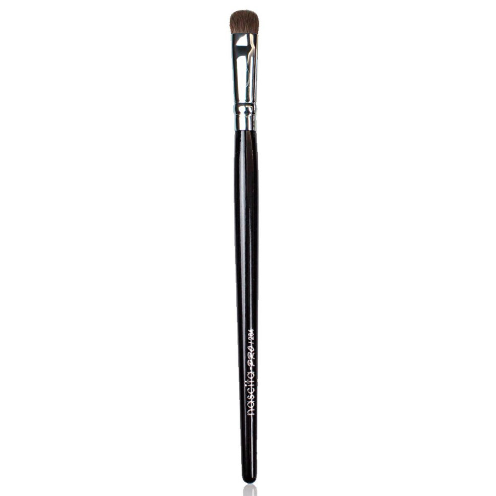 Nascita Pro Makeup Brush - Eyeshadow Brush for Smooth, Precise Application - High-Quality Makeup Tools - Eyeshadow
