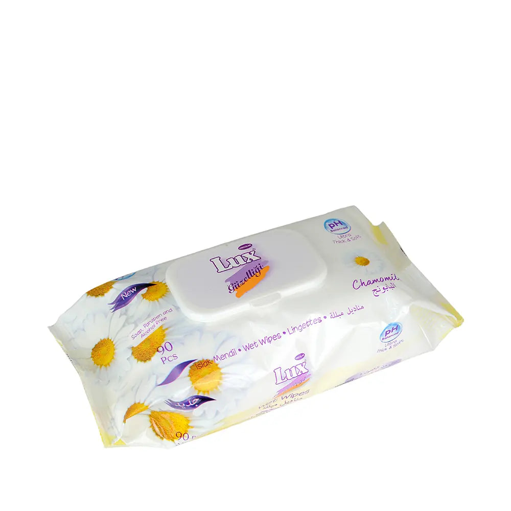 Lux Chamomile Wet Wipes for Gentle Cleansing 90 Count