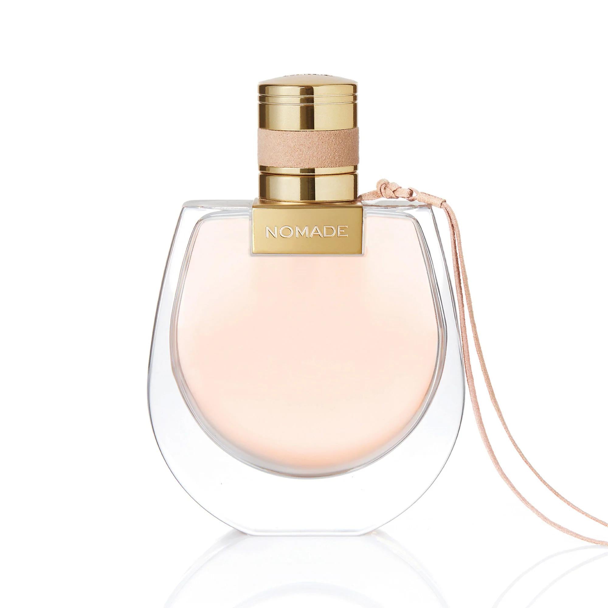 Chloé Nomade Eau de Parfum for Confident Women - Luxurious Floral Fragrance with Oakmoss, Freesia & Mirabelle Chloé Nomade Eau de Parfum - Luxurious Floral Fragrance Eau de Parfum, Floral Fragrance, Women's Perfume, Luxury Fragrance, Chloé Nomade, Perfume for Women, Floral Scent, Premium Fragrance, Women's Fragrance, Fragrance, Oakmoss, Freesia, Mirabelle Liquor, Luxurious Packaging