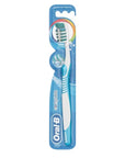 Oral-B Complete Medium 40 Toothbrush for Plaque Removal