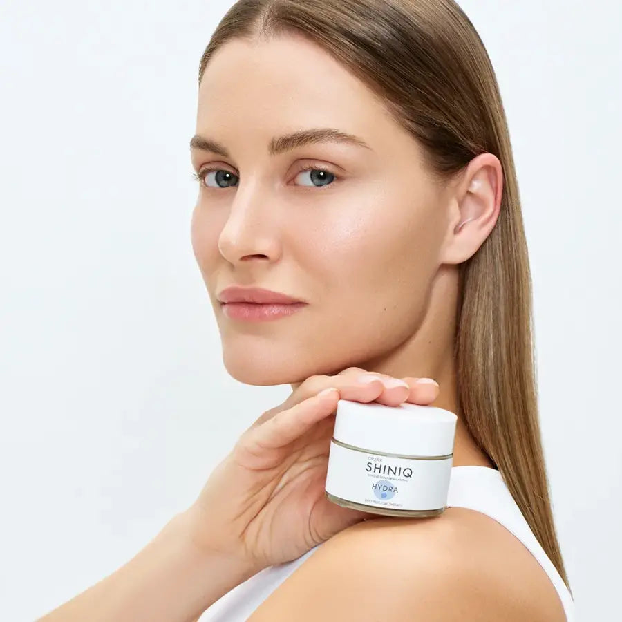 Shiniq Moisture Therapy Hydrating Gel Cream for Plump Skin 50ml