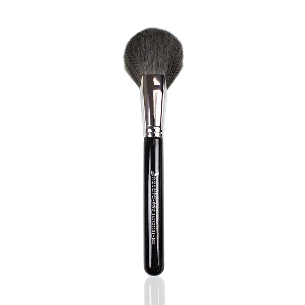 Nascita Big Oval Fan Brush 300 - Perfect for Powder and Bronzer | Makeup Tools