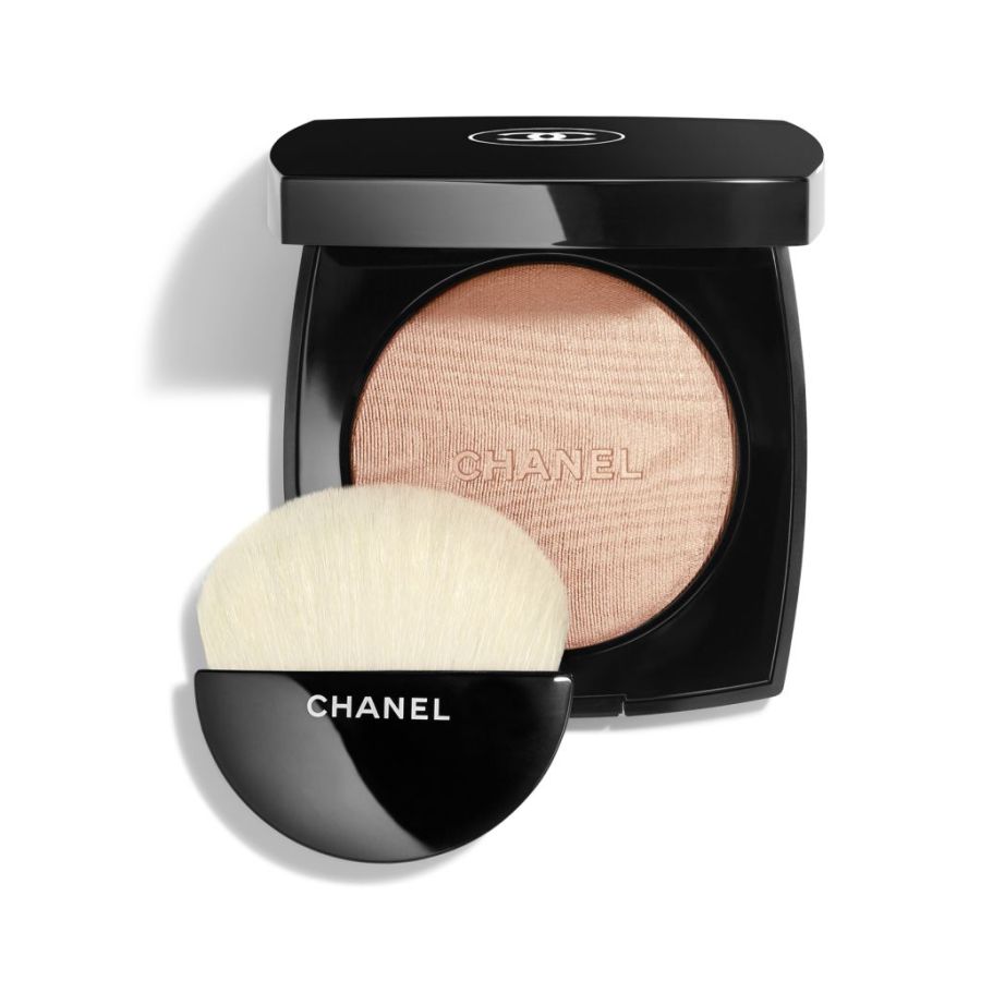 Chanel Poudre Lumière Highlighting Powder for Radiant Glow 8.5g