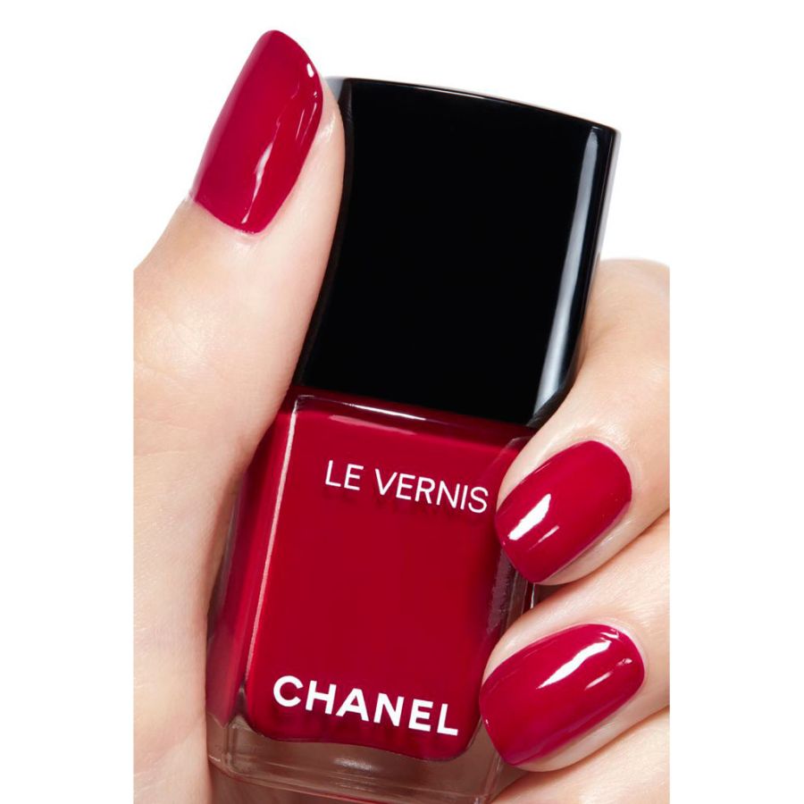 Chanel Le Vernis Longwear Nail Colour for High Shine