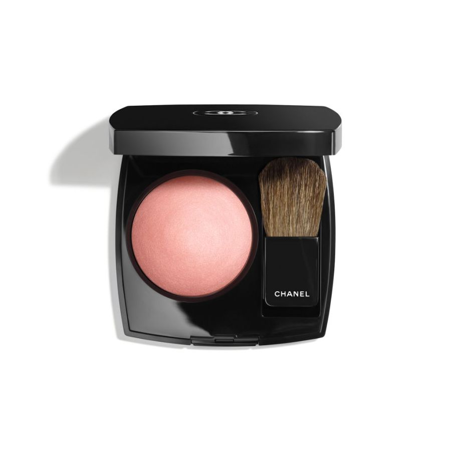 Chanel Joues Contraste Powder Blush for Radiant Cheeks