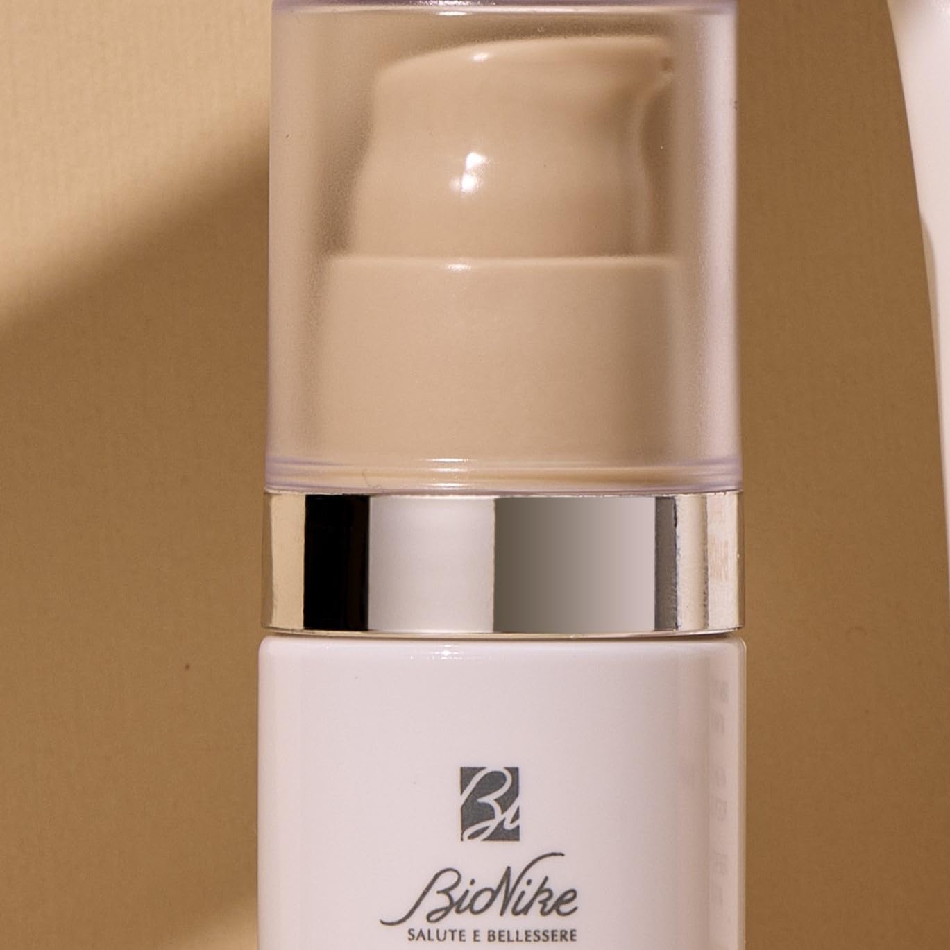 BioNike Defence B-Lucent Whitening Concentrate Serum - Brightens &amp; Evens Skin Tone, 30ml