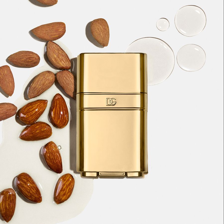 Dolce & Gabbana Glazelighter Glowpalescent Highlighter