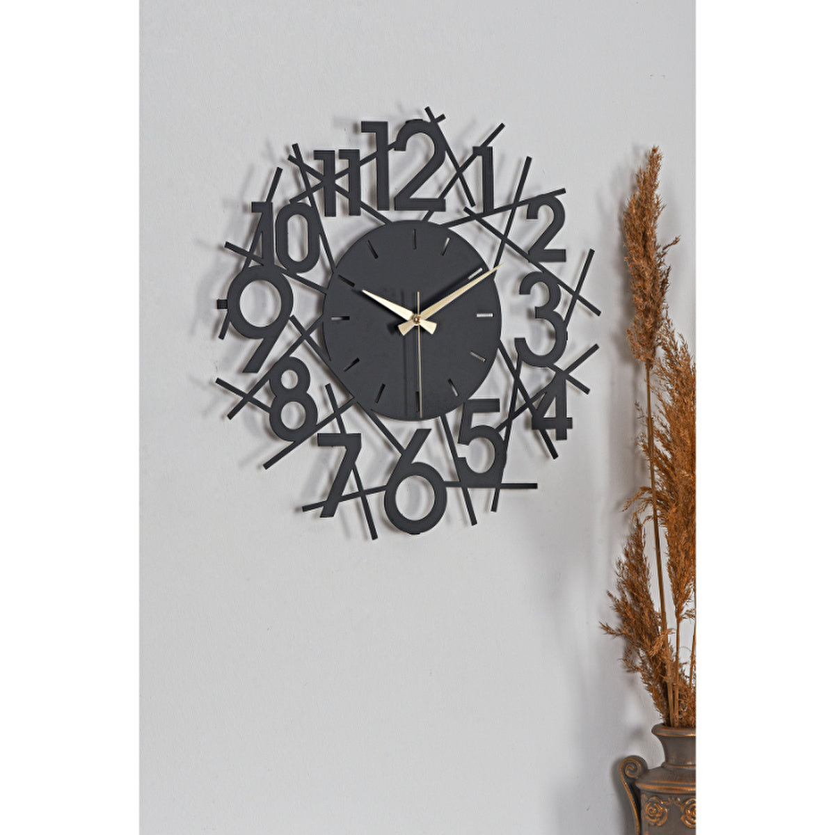 Muyika Linear Black Metal Wall Clock 16" x 16" | Elegant Design - Image #3