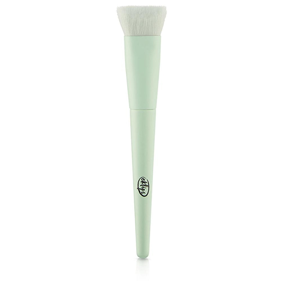 Eklips Colors Oval Foundation Brush for Flawless Blending