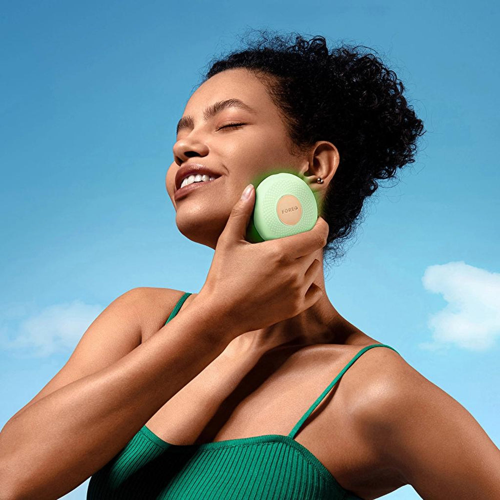 Foreo UFO 3 Go Pistachio Smart Mask Device for Travel