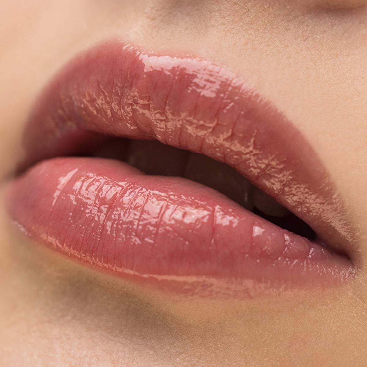 theBalm Instant Plump Your Pucker Lip Plumper Gloss: Get Fuller, Hydrated Lips Without the Sting! Volumizing, Non-Sticky, Cruelty-Free Makeup theBalm Lip Plumper: Get Fuller Lips! Hydrating, Non-Sticky lip plumper, lip gloss, theBalm lip gloss, volumizing lip gloss, hydrating lip gloss, non-sticky lip gloss, organic lip gloss, cruelty-free lip gloss, lip makeup, instant lip plumper, fuller lips, lip enhancement, moisturizing lip gloss, jojoba oil, avocado oil, lip care, beauty, cosmetics, makeup, lip color,