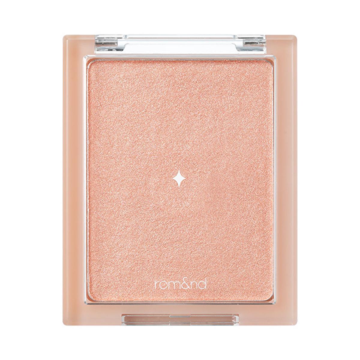 rom&nd See-Through Veillighter packaging, swatch of rom&nd See-Through Veillighter, applying rom&nd See-Through Veillighter rom&nd See-Through Veillighter 01 Sun Kissed Veil - Effortless Glow for All Skin Types | 0.35 oz rom&nd See-Through Veillighter - Sun Kissed Highlight romand, highlighter, makeup, beauty, illuminator, glow, cosmetics, radiance, highlight, ai-generated