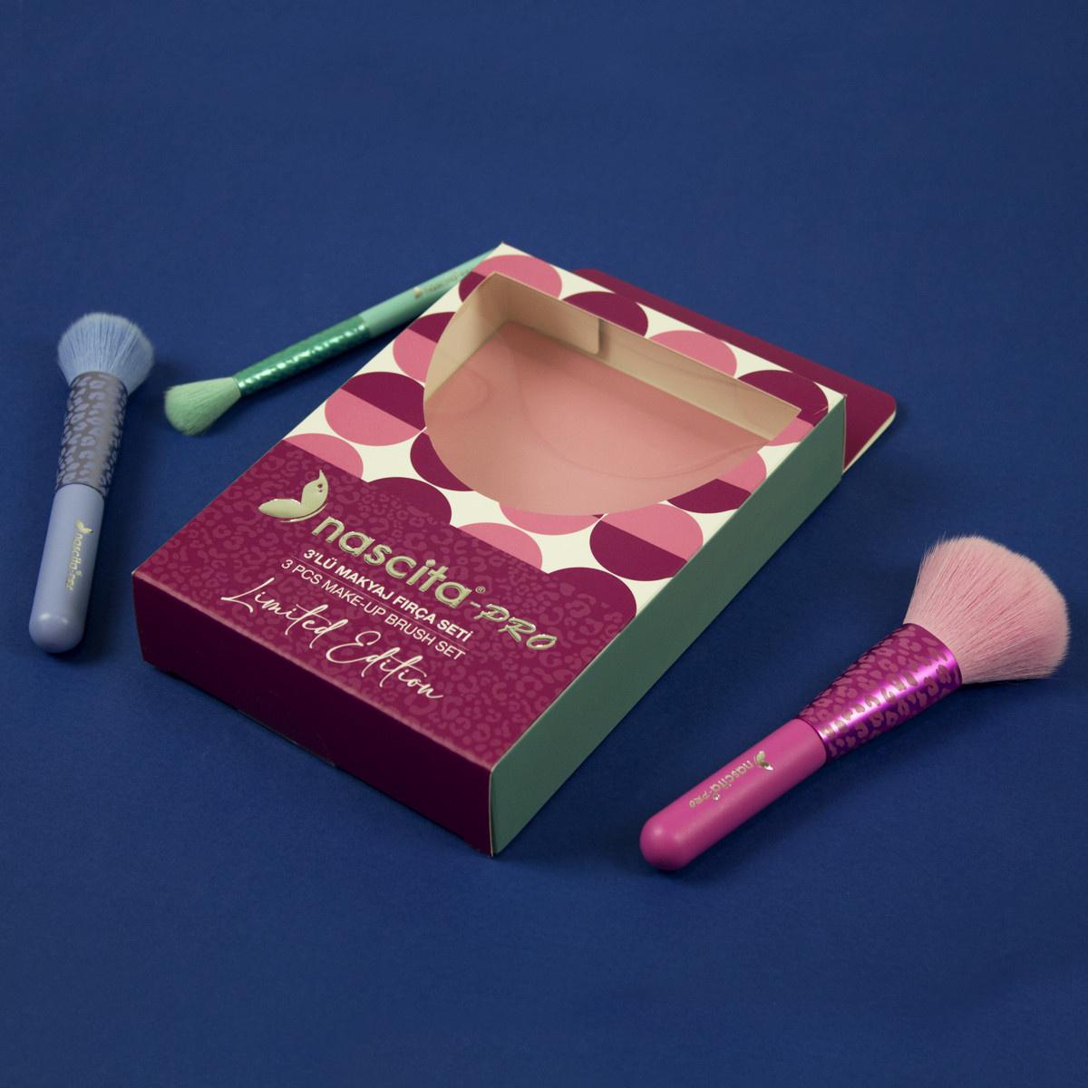 Nascita Professional 3-Piece Makeup Brush Set - Soft Natural-Synthetic Bristles for Flawless Application Nascita 3-Piece Makeup Brush Set for Flawless Makeup makeup brush set, Nascita makeup brushes, 3-piece makeup brush, professional makeup brushes, colorful makeup brushes, makeup tools, beauty essentials, cosmetic brushes, gift for makeup lovers, professional beauty products