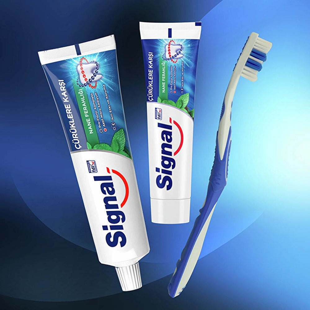 Signal Anti-Cavity Mint Freshness Toothpaste 100 ml