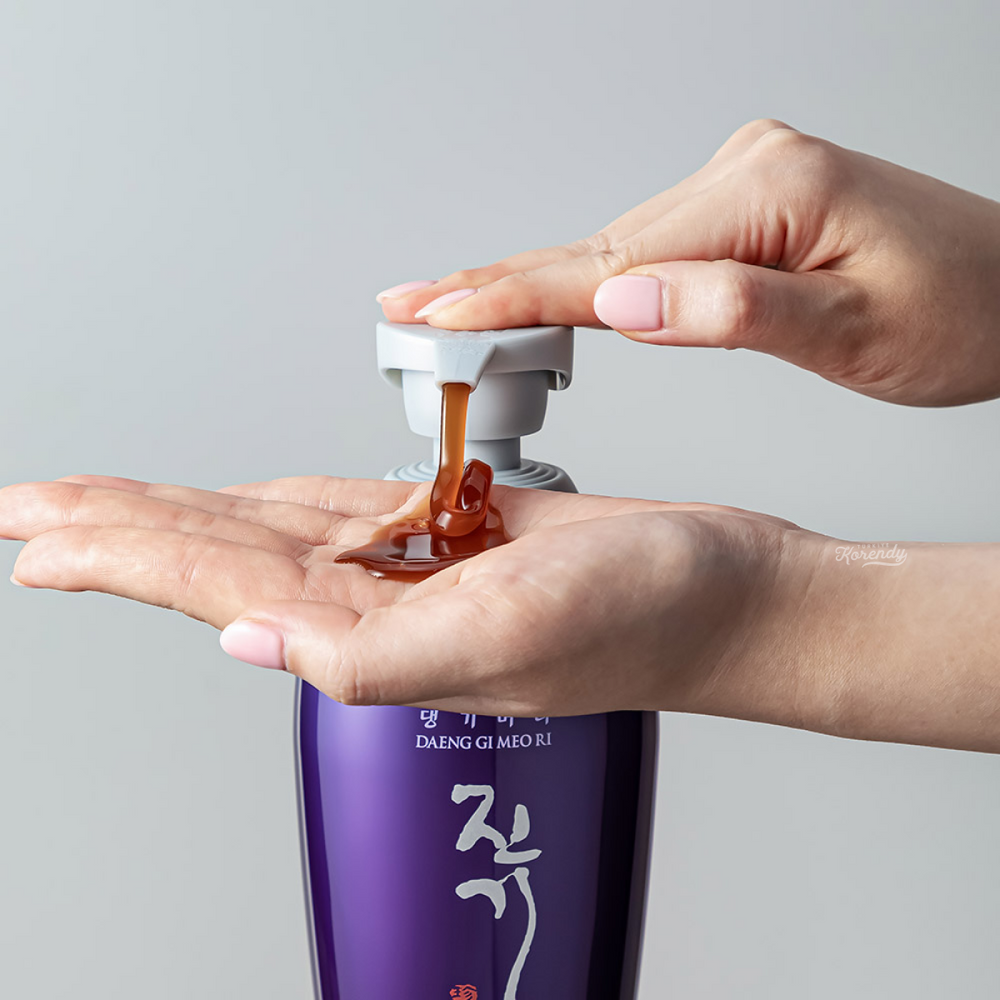 Daeng Gi Meo Ri Vitalizing Shampoo Fermented Herbal Formula 300ml