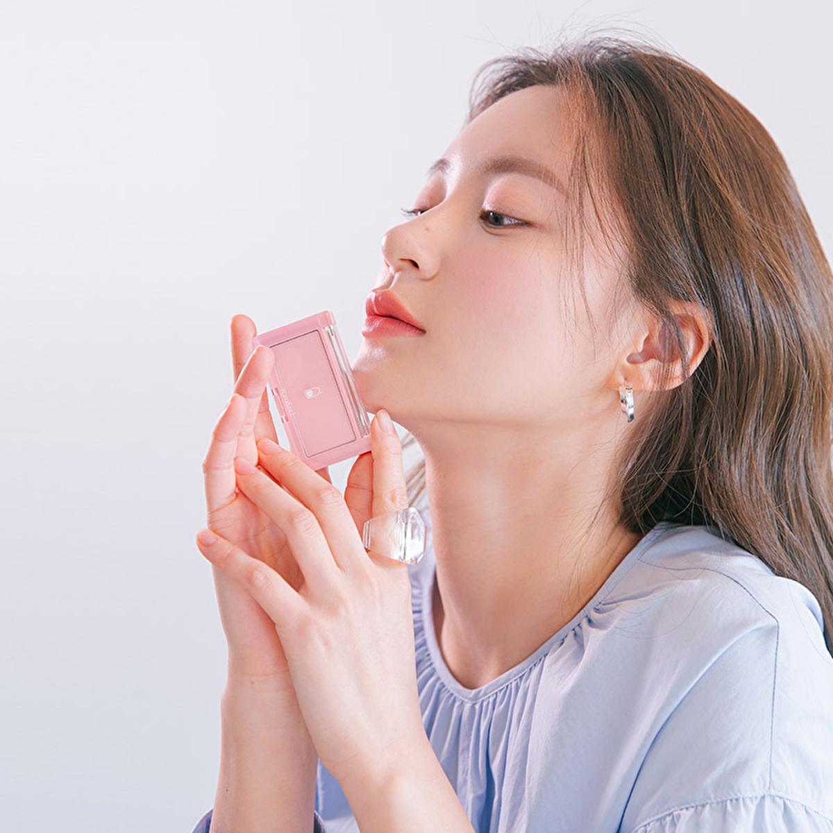 rom&nd Better Than Cheek Allık S01 Mango Chip - Long-Lasting Korean Beauty Blush for Natural Makeup Look rom&nd Better Than Cheek S01 Mango Chip - Long-Lasting Blush rom&nd Better Than Cheek, Makeup Blush, Korean Beauty Blush, Long-lasting Blush, Natural Makeup Look, Silky Finish Blush, Lightweight Blush, Oil-Absorbing Blush, Everyday Makeup, Korean Beauty Trends, Makeup Essentials, Beauty Products, Cosmetics, Blush for Natural Look, Long-Lasting Makeup