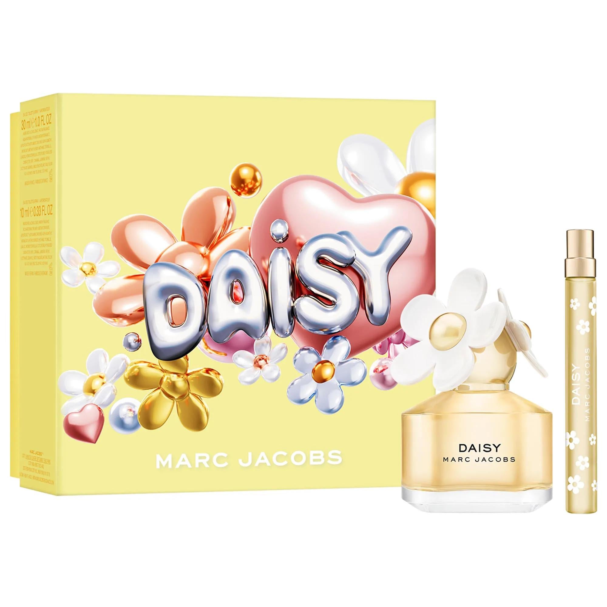 Marc Jacobs Mini Daisy Eau de Toilette Perfume Gift Set for Women - Floral Fragrance with Strawberry, Violet &amp; Jasmine Notes Marc Jacobs Daisy Perfume Gift Set - Floral Fragrance Marc Jacobs Daisy Perfume Set, Eau de Toilette Gift Set, Floral Fragrance for Women, Fruity Floral Scent, Travel-sized Perfume Set, Perfume Gift, Women&#39;s Fragrance, Floral Perfume, Gift for Her, Fragrance Gift Set