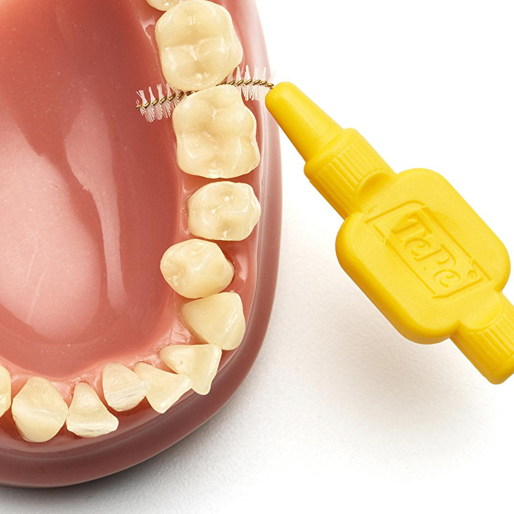 Tepe Interdental Brush 0.7 mm - Enhance Oral Hygiene with Precision Cleaning - view 3