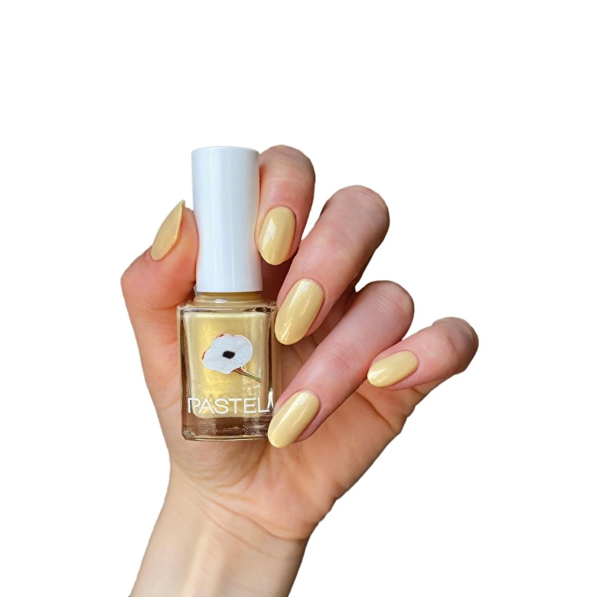 pastel oje 411 nail polish bottle, swatch of pastel oje 411 on nails, flat brush of pastel oje 411 for easy application Pastel Oje 411 - Long-Lasting High Gloss Nail Polish for Women Pastel Oje 411 - Long-Lasting Nail Polish pastel-oje, nail-polish, long-lasting, beauty, women, high-gloss, superior-coverage, easy-application, wear-resistant, ai-generated