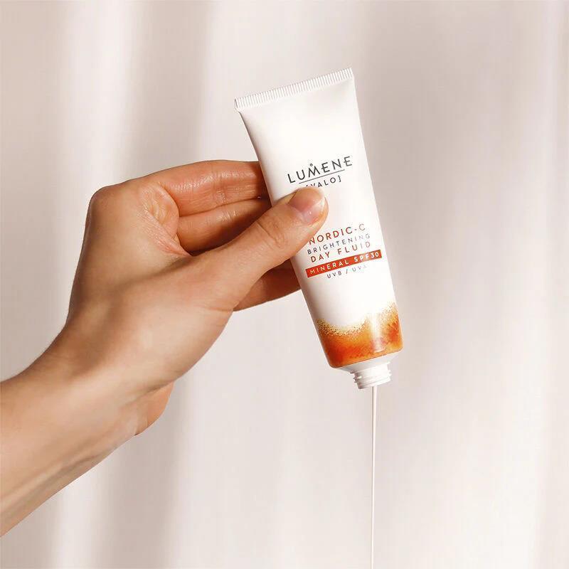 Lumene Nordic-C Vitamin C Moisturizing Cream with SPF30 - Brightening, Anti-Spot, Hydrating Skincare Product - view 2