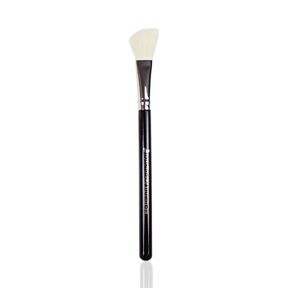 Nascita Angled Makeup Brush for Highlighter, Bronzer & Powder Application - Bronzer