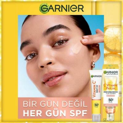 Garnier Vitamin C Sunscreen Glow Cream - SPF50+ | 40 ml - image 12