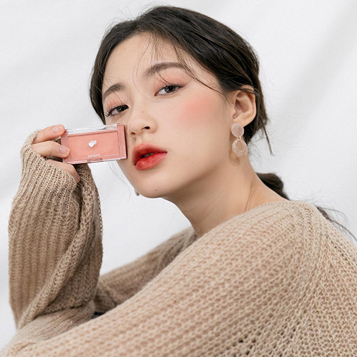 rom&amp;nd Better Than Cheek Blush - C03 Fig Chip: Natural Pastel Blush for Long-Lasting, Oil Control &amp; Silky Smooth Finish rom&amp;nd Fig Chip Blush: Natural, Long-Lasting Pastel Cheek Color blush, cheek blush, pastel blush, long lasting blush, natural blush, rom&amp;nd blush, korean blush, powder blush, oil control blush, Fig Chip blush, cheek color, silky finish, lightweight blush, sebum control, natural look, makeup, cosmetics, beauty, face makeup, oil absorbing, long-wear, smooth finish, C03 Fig Chip, romand blush