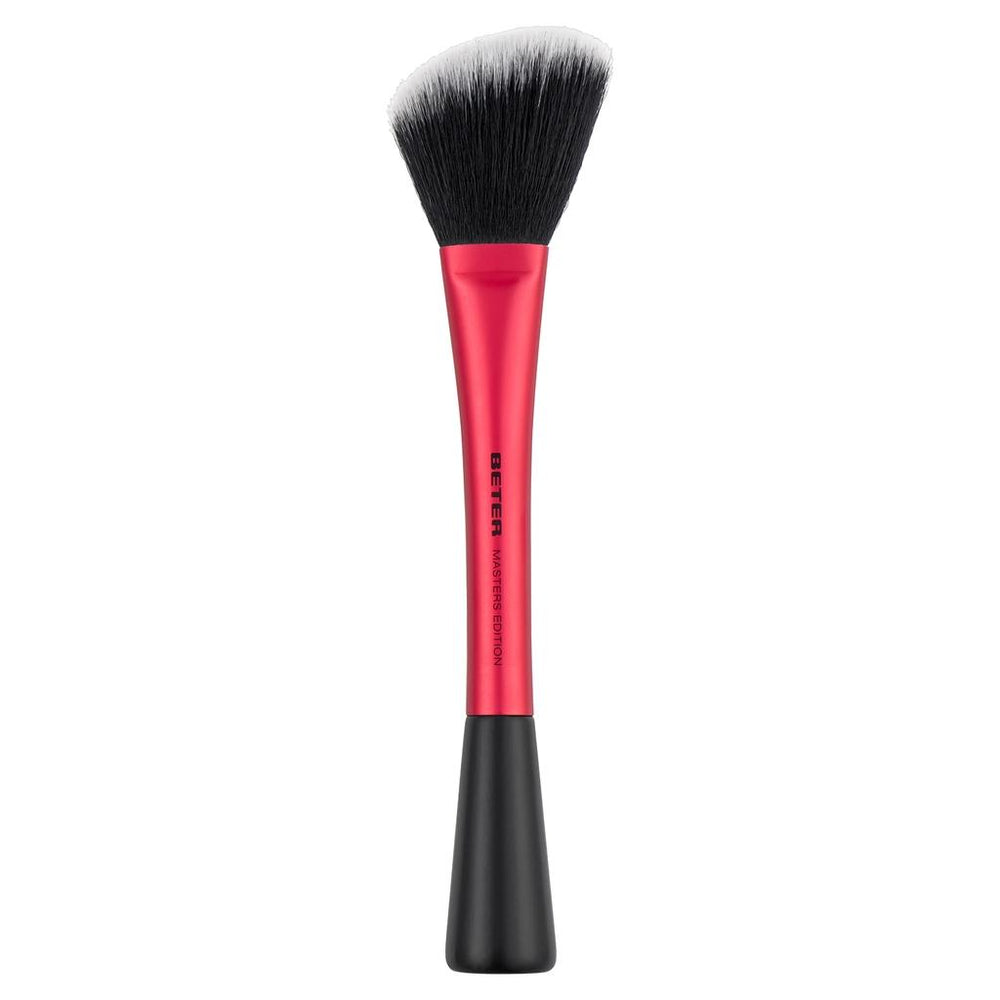 Beter Angled Blush Brush No. 50 for Precision Sculpting