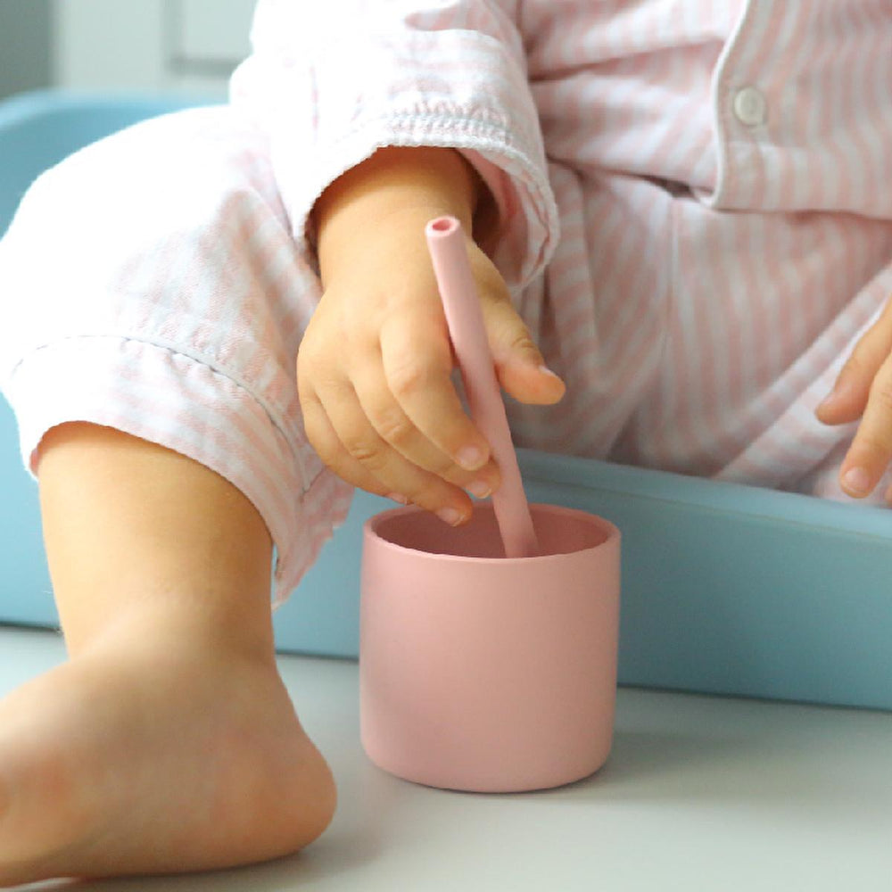 OiOi Silicone Sippy Cup - Easy Grip Toddler Cup for Safe Self-Feeding, Microwave & Sterilizer Safe, Food Grade Silicone OiOi Silicone Sippy Cup: Safe & Easy Toddler Drinking silicone sippy cup, toddler cup, baby drinking cup, food grade silicone cup, easy grip sippy cup, microwave safe sippy cup, sterilizer safe cup, baby feeding supplies, toddler feeding essentials, sippy cup, toddler feeding, baby feeding, silicone cup, easy grip cup, microwave safe cup, sterilizer safe, baby cup, toddler cup, feeding sup
