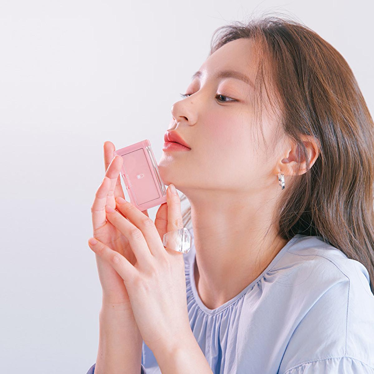 rom&nd Better Than Cheek Blush: N02 Vine Nude - Natural Pastel Korean Blush, Long Lasting Sebum Control, Lightweight & Smooth Finish rom&nd Blush: Natural Pastel Color, Long Lasting, Sebum Control rom&nd blush, Better Than Cheek, N02 Vine Nude, pastel blush, natural blush, long lasting blush, sebum control blush, Korean blush, smooth finish blush, lightweight blush, blush, cheek color, makeup, beauty, Korean beauty, K-beauty, face makeup, smooth finish, long-wearing, oil control, natural look, subtle color,