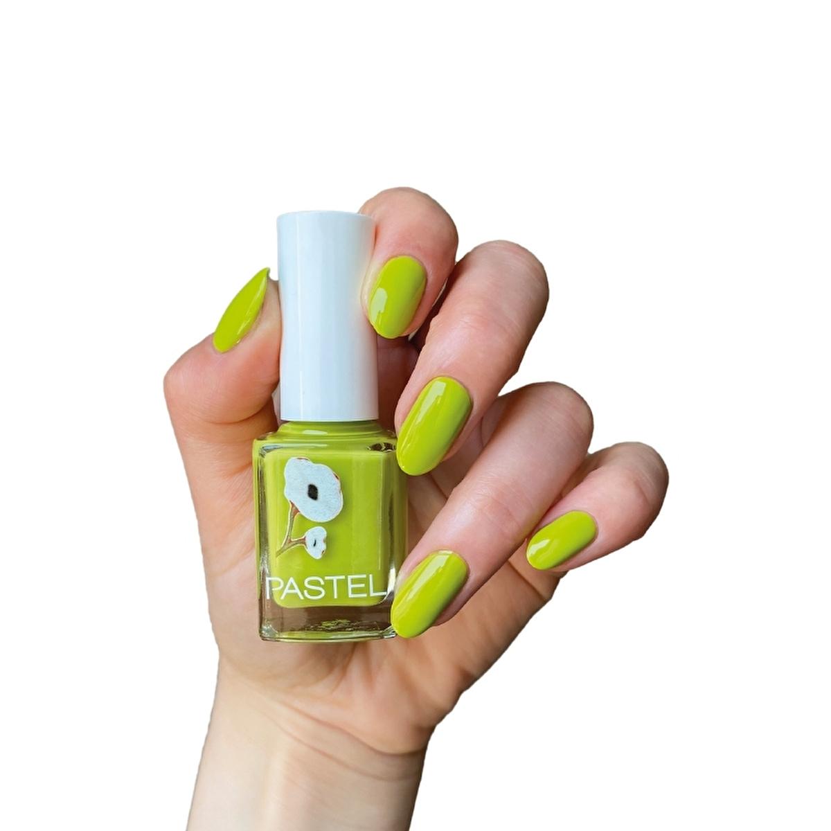 pastel-nail-polish-417-bottle, applying-pastel-nail-polish-417, pastel-nail-polish-417-nail-art-application Pastel Nail Polish 417 - Ultra-Long Lasting & Easy Application for Nail Art Enthusiasts | 13 ml Pastel Oje 417 - Long Lasting Nail Polish | 13 ml pastel, nail-polish, long-lasting, nail-art, easy-application, shine, women, nail-care, ai-generated, color