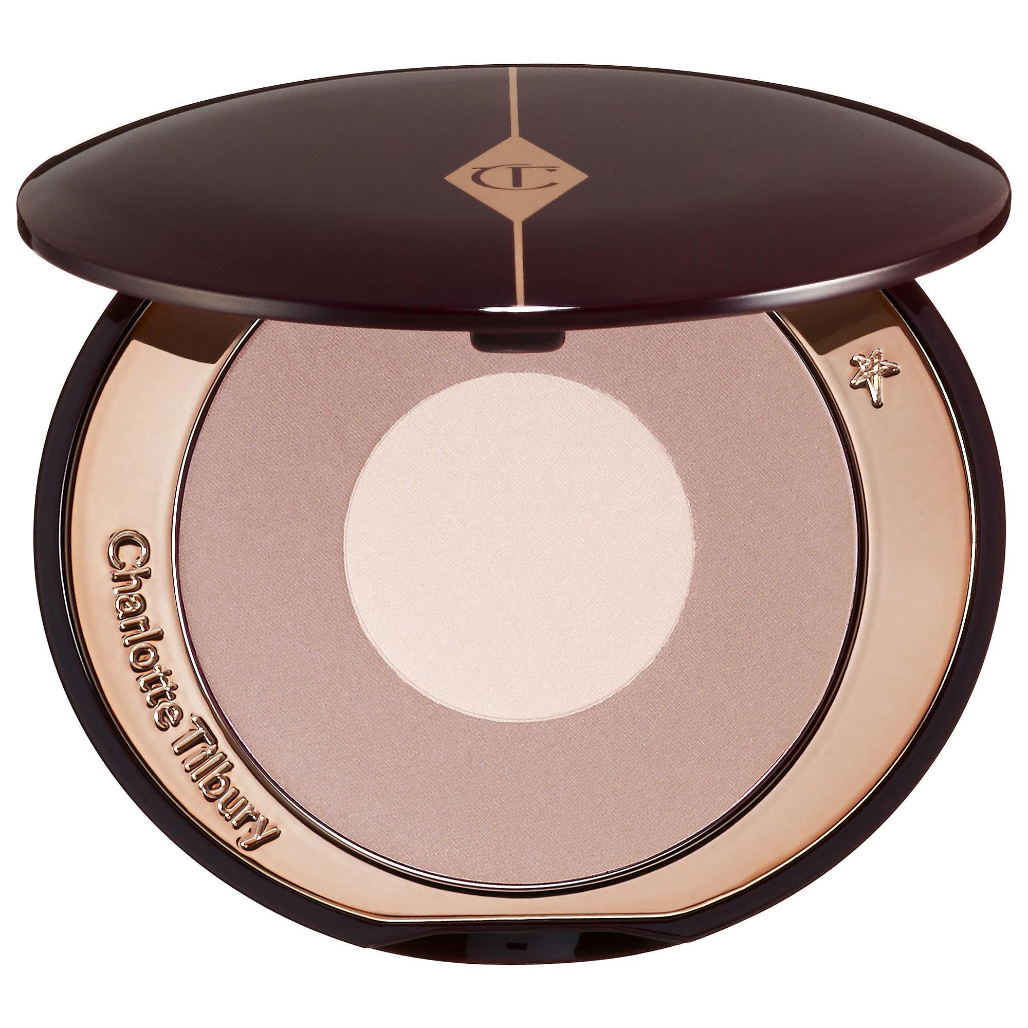 Charlotte Tilbury Cheek To Chic Blush - Powder Blush Duo for Natural Flush Charlotte Tilbury Cheek To Chic Blush - Buildable Powder Duo Charlotte Tilbury Blush, Powder Blush Duo, Buildable Blush, Long-lasting Makeup, Light Flex Technology Blush, Cheek Makeup, Natural Makeup Look, Buildable Makeup, Cosmetic Products, Makeup Essentials, Blush for Cheeks, Youthful Glow, Healthy Complexion, Customizable Makeup, Paraben-Free