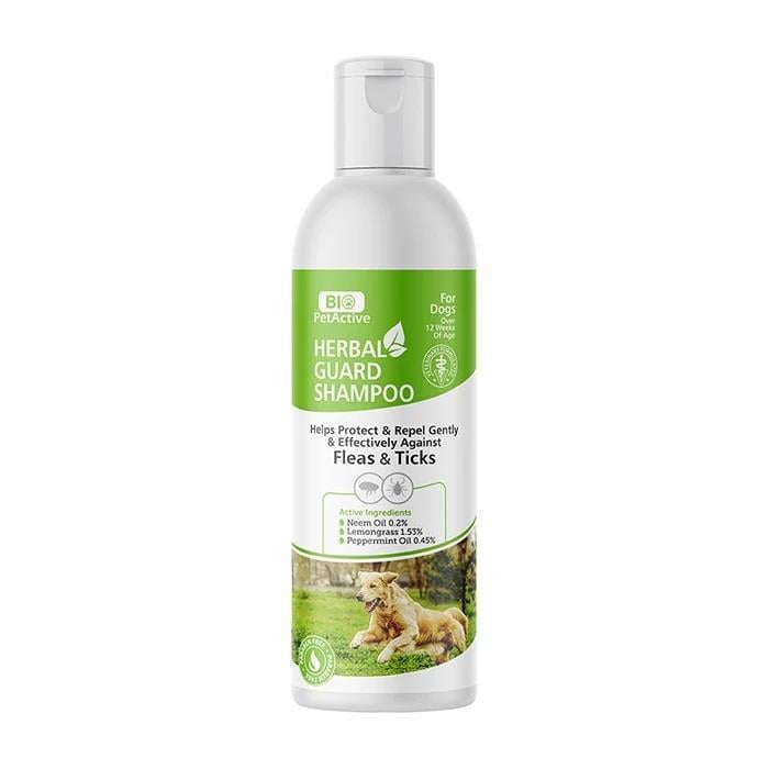 Pet Active Dog Shampoo for Irritated Skin with Natural Oils 250 ml