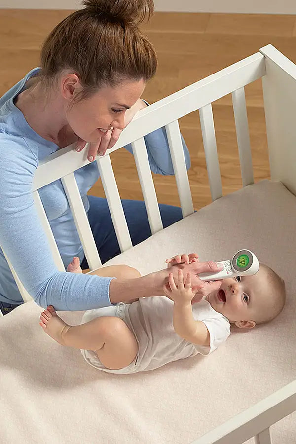 Braun BNT400 No Touch + Touch Forehead Thermometer with Age Precision