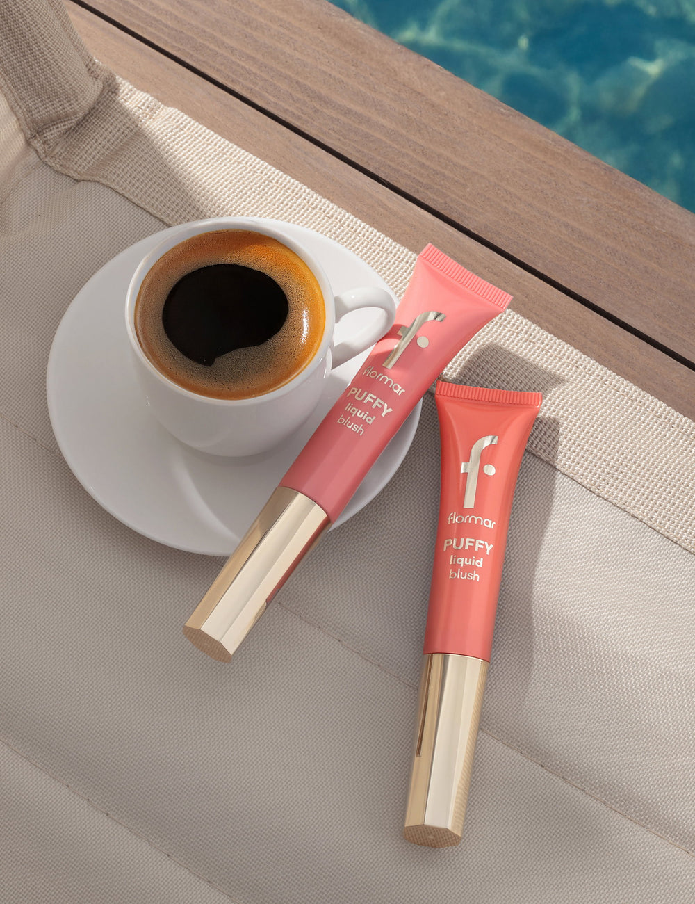 Flormar Puffy Liquid Blush Radiant Finish with Applicator