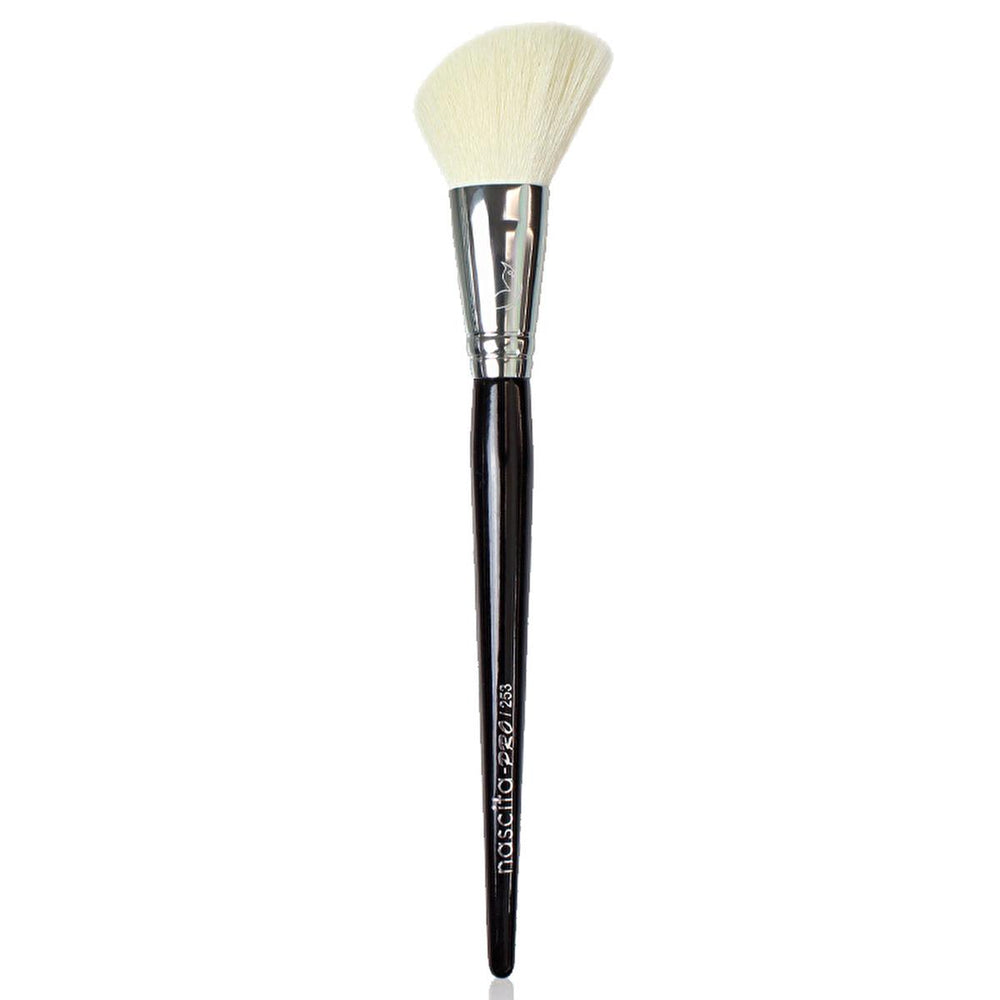 Nascita Pro Angled Blush Makeup Brush 253 - Precise Powder Application for a Natural Look - view 2