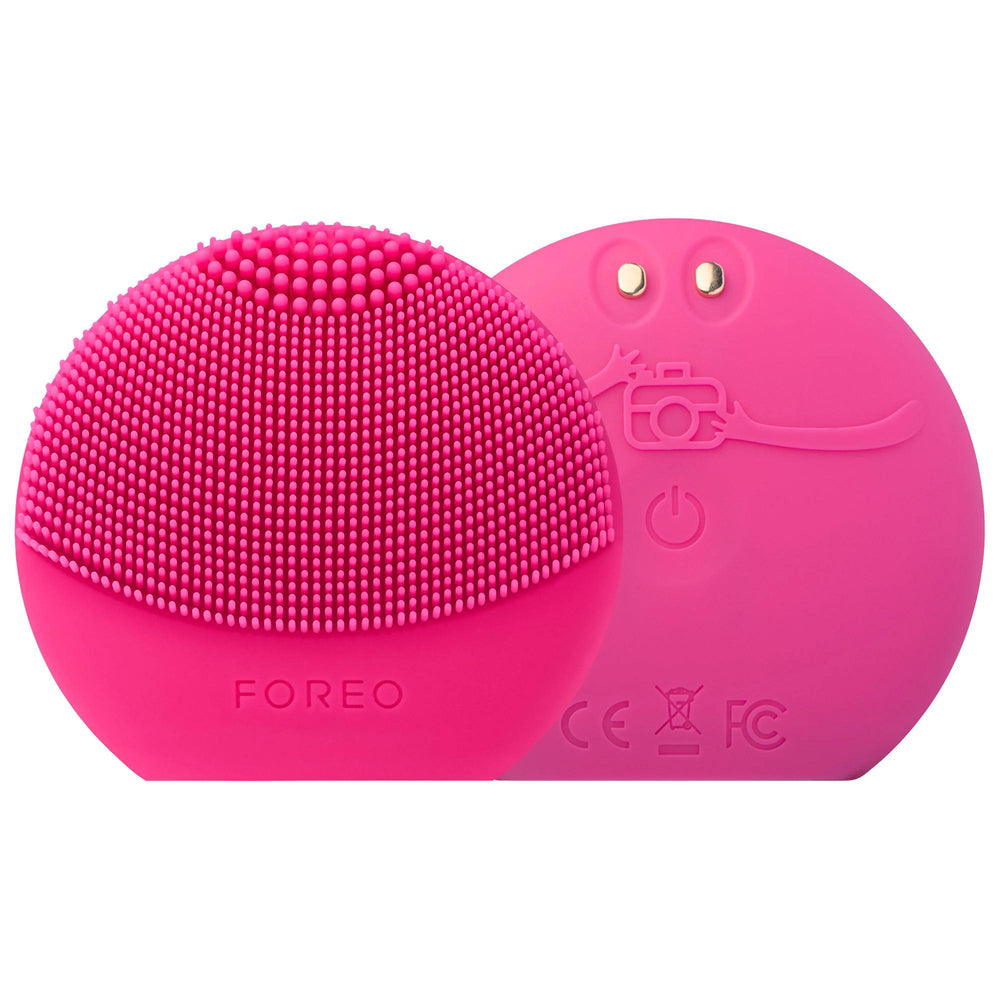 LUNA™ Silicone Cleansing Brush with App-Driven Skincare Analysis - Personalized Routine, Travel-Friendly, Advanced Skin Diagnostics LUNA™ Silicone Cleansing Brush - App-Driven Skincare Silicone Cleansing Brush, Skincare Device, App-driven Skincare, Personalized Skincare Routine, Travel-friendly Beauty Device, Skincare Technology, Facial Cleansing Brushes, High Tech Skincare Tools, Personalized Beauty, Skincare Innovation, Advanced Skincare, Beauty Tech, Skincare Solutions, Cleansing Brush, FOREO, Skincare D