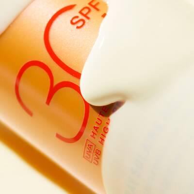 Nuxe Sunscreen Spray SPF30 - Anti-Aging, Moisturizing Sun Protection for Face & Body - view 4