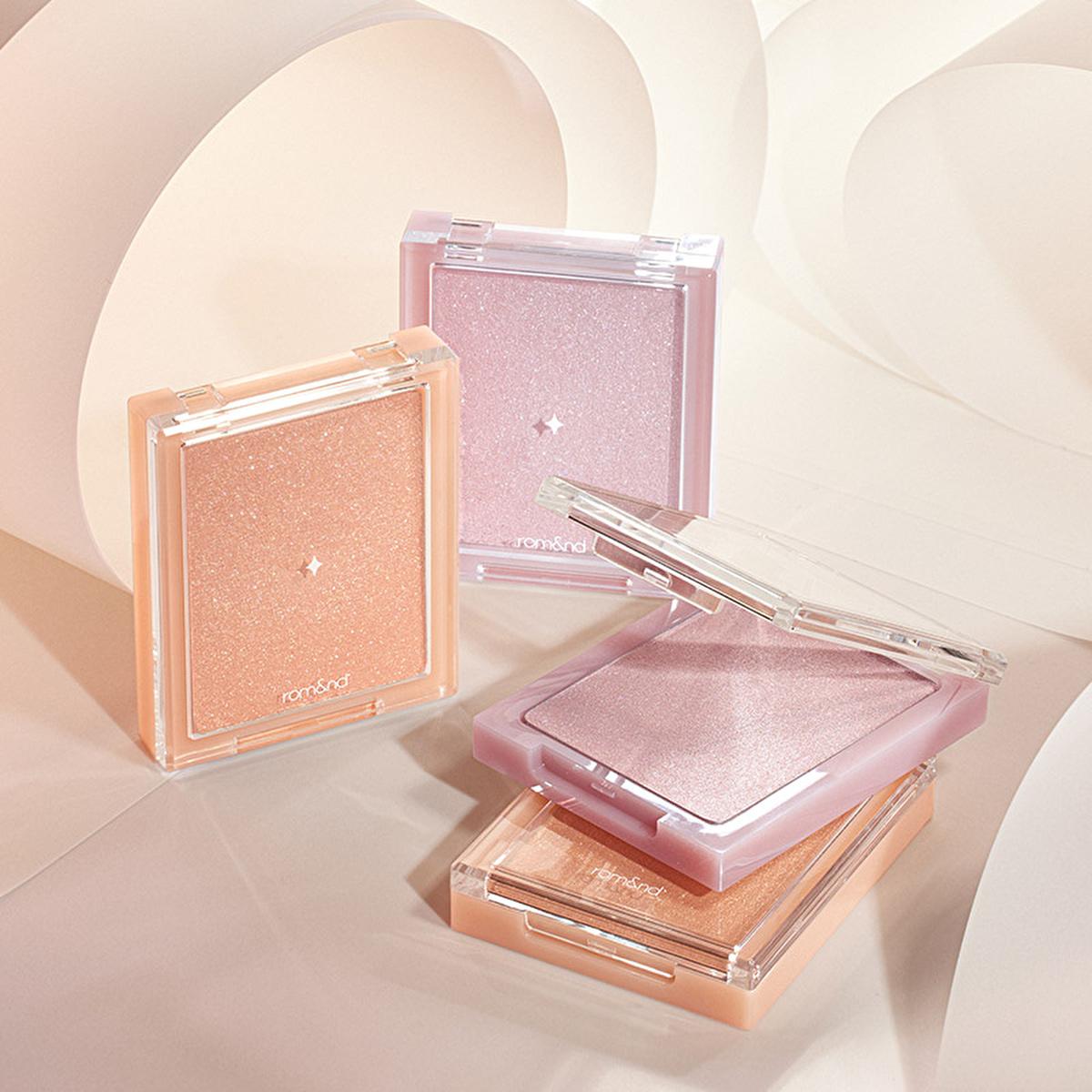 rom&nd See-Through Veillighter Highlighter for Natural Glow - Buildable, Lightweight Makeup rom&nd See-Through Veillighter for Natural Glow rom&nd See-Through Veillighter, Highlighter, Natural Glow, Makeup, Cosmetics, Buildable Formula, Lightweight Texture, Wet and Shiny Finish, Everyday Wear, Makeup Essentials, Beauty Products, Skincare Highlighting, radiant complexion, subtle glow, dramatic highlight