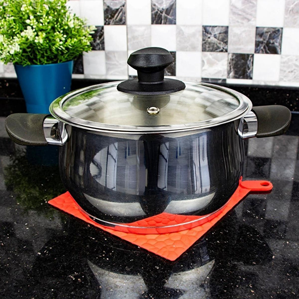 Decobella Silicone Trivet - Heat Resistant, Non-Slip, Compact Kitchen Accessory