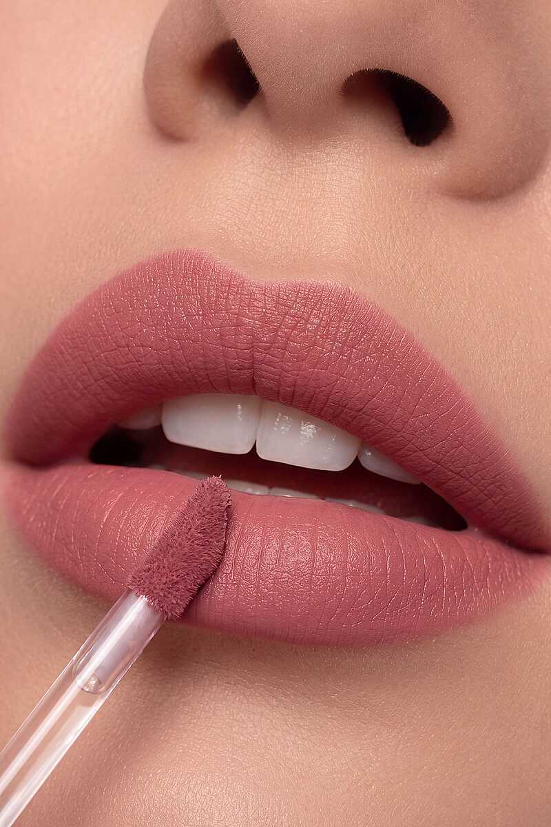 Golden Rose Blur Matte Lip Mousse 07 Peachy Puff Velvety Matte Liquid Lipstick
