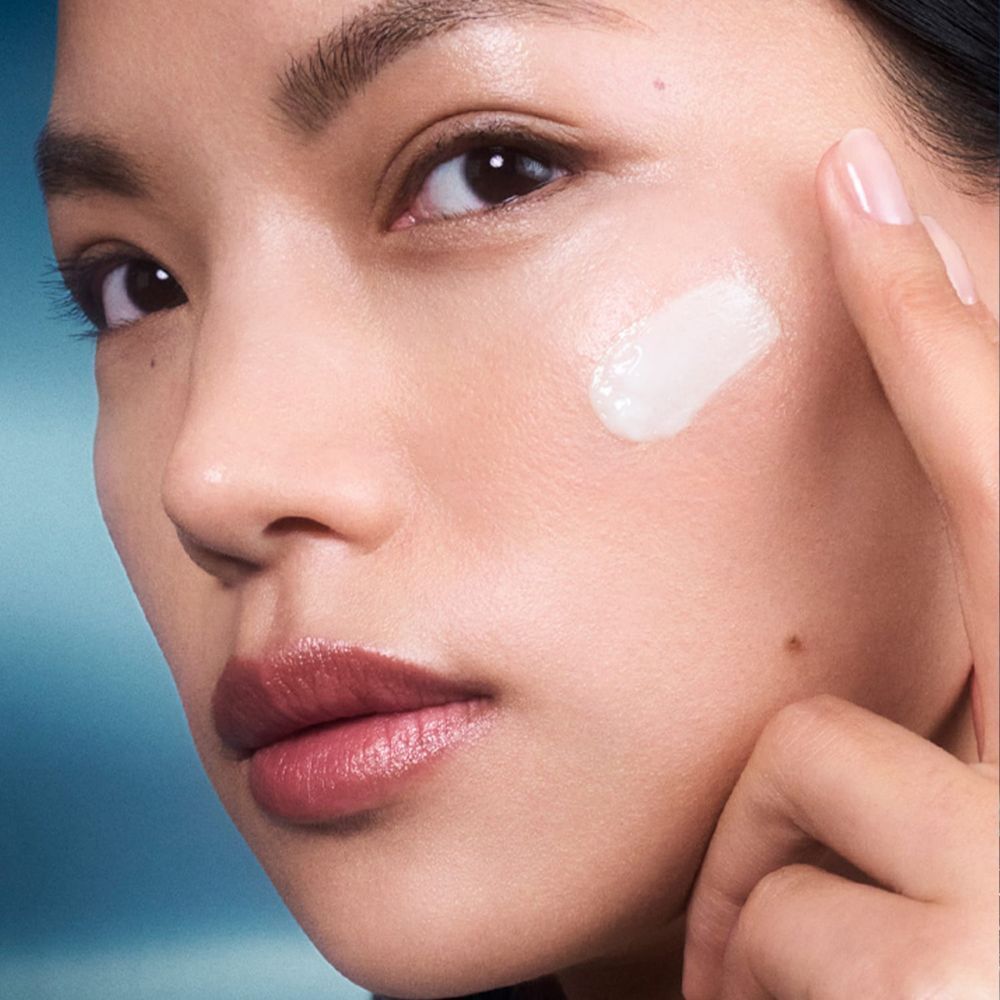 La Mer The Moisturizing Fresh Cream Hydrating Face Moisturizer 60ml