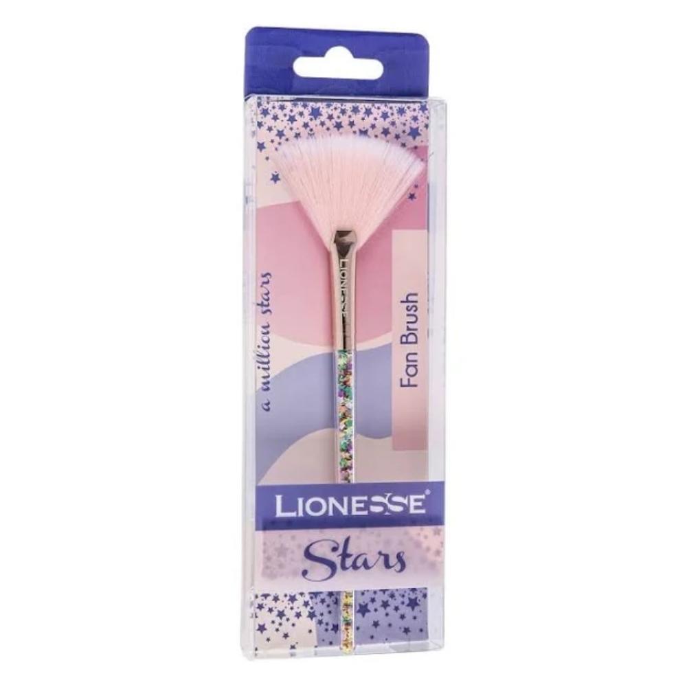 Lionesse Star Fan Brush 41118 for Soft Highlight