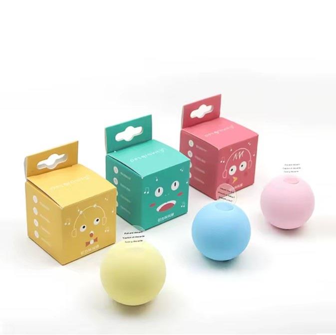 Lionpets Interactive Squeaky Ball Cat Toy 5 cm